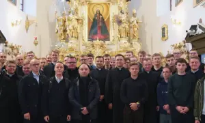 Sanktuarium Matki Bożej Kodeńskiej: historia, msze i praktyczne wskazówki dla pielgrzymów