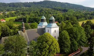 Msze w sanktuarium Rychwałd: harmonogram i wyjątkowe wydarzenia