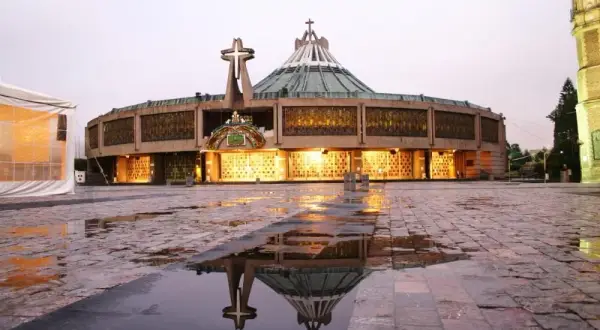 Sanktuarium Matki Bożej z Guadalupe – historia, znaczenie i praktyczne wskazówki dla pielgrzymów