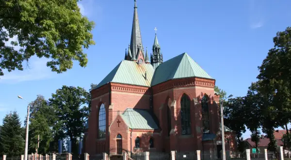 Sanktuarium Chorzelów: Historia i znaczenie dla lokalnej społeczności