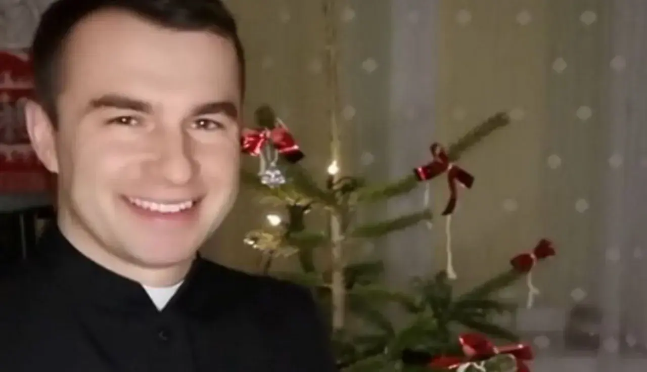Czy śpiewanie kolęd przed świętami to grzech? Odpowiedzi i wątpliwości