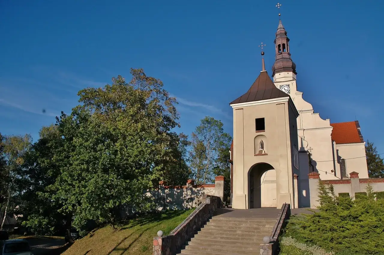 Zdjęcie Sanktuarium w Byszewie – historia, znaczenie i praktyczne informacje dla pielgrzymów