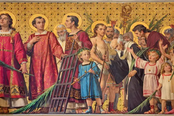 Grupa świętych, w tym dzieci, z palmami i atrybutami męczeństwa. Wśród nich polscy święci, symbolizujący wiarę i nadzieję.